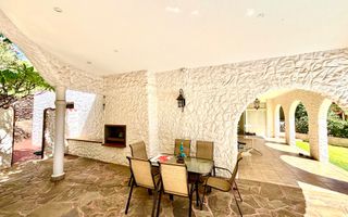 2 Bedroom House For Sale in Windhoek Central, Windhoek