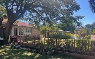 6 Bedroom Semi Detached For Sale in Grootfontein