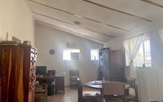6 Bedroom Semi Detached For Sale in Grootfontein