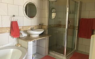 5 Bedroom Smallholding For Sale in Omaruru