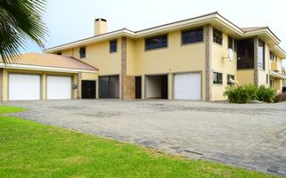 4 Bedroom House To Rent in Vogelstrand, Swakopmund