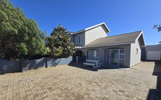 5 Bedroom House For Sale in Hage Heights, Swakopmund