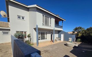5 Bedroom House For Sale in Hage Heights, Swakopmund