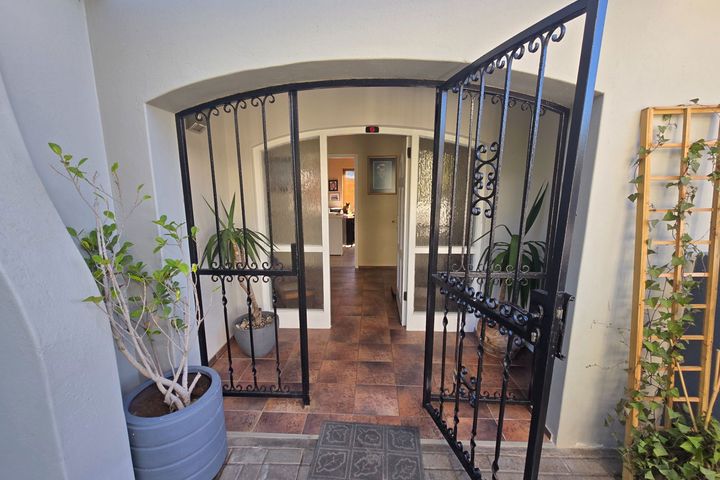 5 Bedroom House For Sale in Hage Heights, Swakopmund
