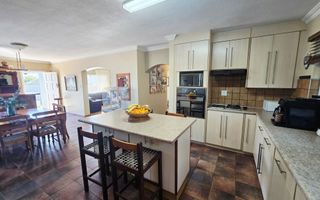 5 Bedroom House For Sale in Hage Heights, Swakopmund