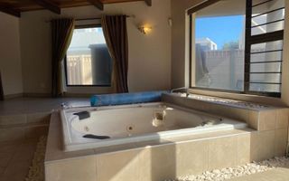 4 Bedroom House For Sale in Meersig Park, Walvis Bay