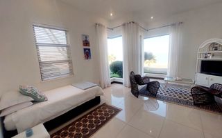 4 Bedroom House For Sale in Afrodite Beach