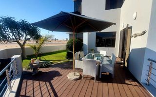 4 Bedroom House For Sale in Afrodite Beach