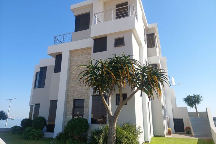 4 Bedroom House For Sale in Afrodite Beach