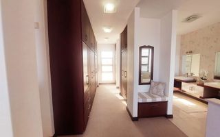 4 Bedroom House For Sale in Afrodite Beach