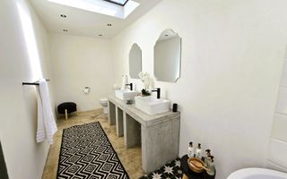 5 Bedroom House For Sale in Swakopmund Central, Swakopmund
