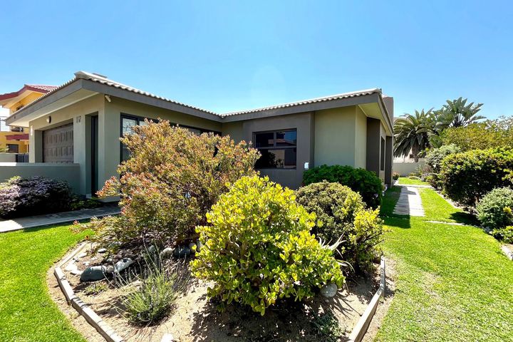 3 Bedroom House For Sale in Vogelstrand, Swakopmund