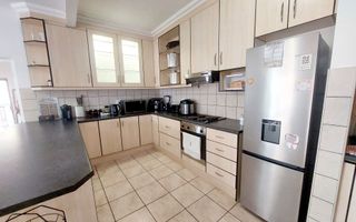 3 Bedroom Apartment For Sale in Dolphin Beach