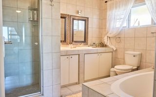 5 Bedroom House For Sale in Windhoek Central, Windhoek