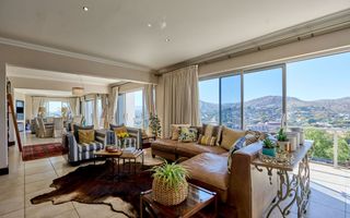 5 Bedroom House For Sale in Windhoek Central, Windhoek