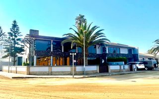 8 Bedroom House For Sale in Vineta, Swakopmund