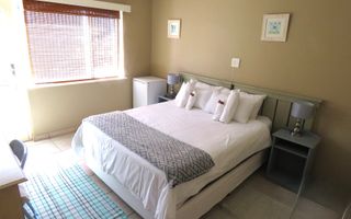 8 Bedroom House For Sale in Vineta, Swakopmund