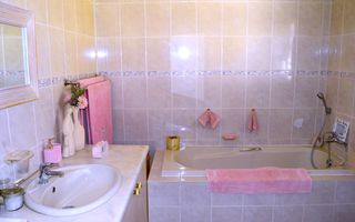 5 Bedroom Freehold For Sale in Walvis Bay Central