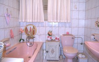 5 Bedroom Freehold For Sale in Walvis Bay Central
