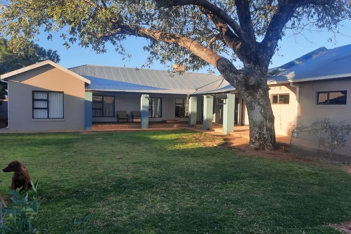 4 Bedroom House For Sale in Tsumeb