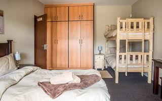 9 Bedroom House For Sale in Vineta, Swakopmund