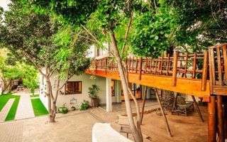 9 Bedroom House For Sale in Eros, Windhoek