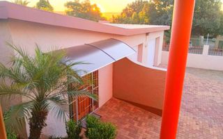 4 Bedroom House For Sale in Windhoek Central, Windhoek