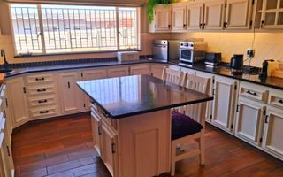 3 Bedroom House For Sale in Windhoek Central, Windhoek