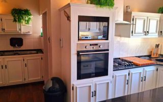 3 Bedroom House For Sale in Windhoek Central, Windhoek