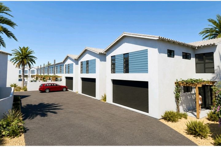 3 Bedroom House For Sale in Tamariskia, Swakopmund