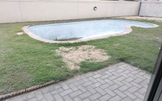 5 Bedroom House For Sale in Walvis Bay Central