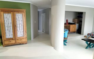 5 Bedroom House For Sale in Walvis Bay Central
