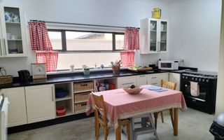 5 Bedroom House For Sale in Walvis Bay Central
