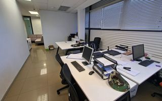 Office / Retail / Mixed Use For Sale in Windhoek Central, Wi...