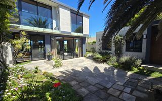 5 Bedroom House For Sale in Vineta, Swakopmund