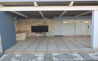 3 Bedroom House For Sale in Langstrand