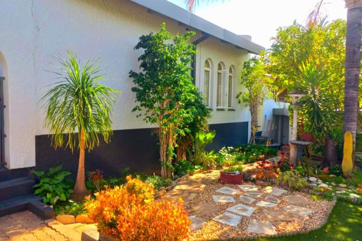 House For Sale in Windhoek Central, Windhoek