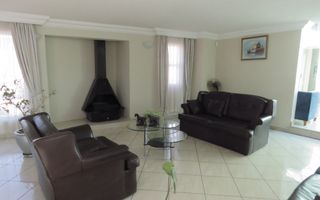 8 Bedroom House For Sale in Auasblick, Windhoek