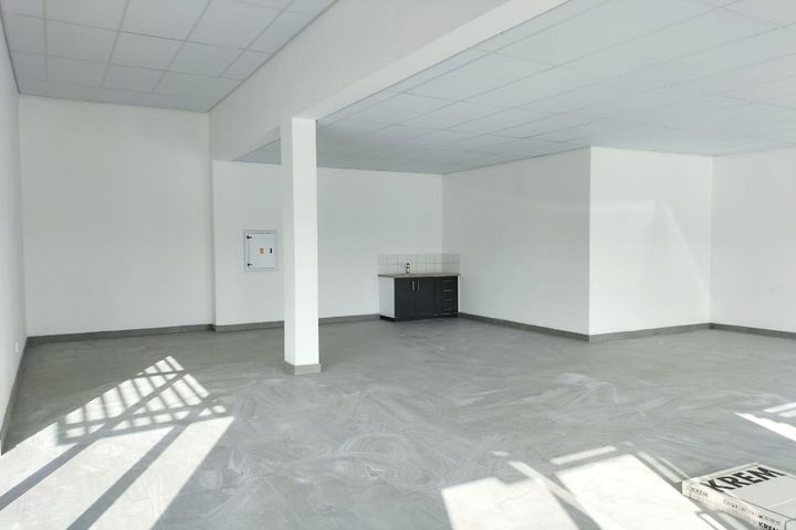 Office / Retail / Mixed Use To Rent in Walvis Bay Central