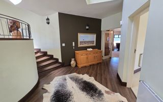 3 Bedroom House For Sale in Long Beach