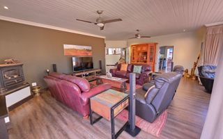 3 Bedroom House For Sale in Long Beach