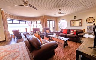 3 Bedroom House For Sale in Long Beach