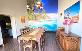 3 Bedroom House For Sale in Long Beach