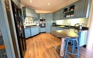 3 Bedroom House For Sale in Long Beach