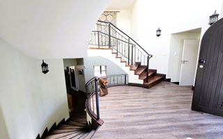 3 Bedroom House For Sale in Long Beach
