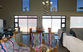 House For Sale in Henties Bay