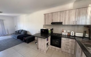 Townhouse For Sale in Rocky Crest, Windhoek