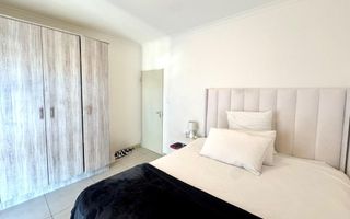 Townhouse For Sale in Rocky Crest, Windhoek