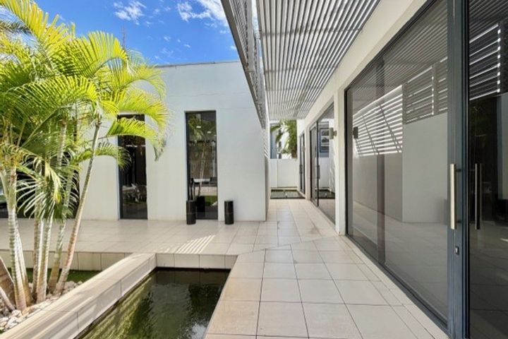 Office / Retail / Mixed Use To Rent in Klein Windhoek, Windhoek