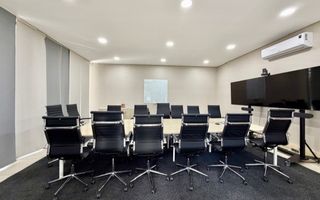 Office / Retail / Mixed Use To Rent in Klein Windhoek, Windh...